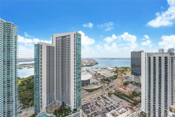 Paramount Miami Worldcenter, 851 NE 1st Ave #4003, Miami, Florida 33132, image 1