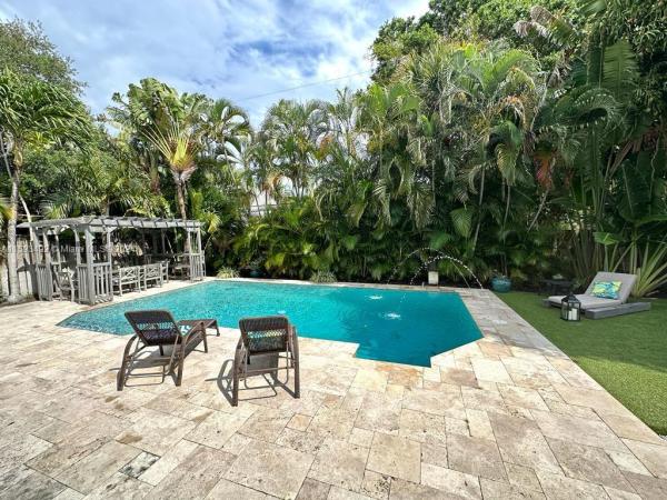 Middle River Estates, 1417 NE 27th St, Wilton Manors, Florida 33334, image 1