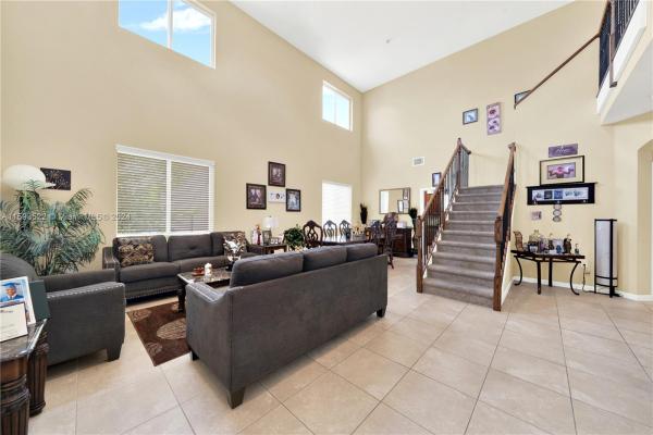 Sport Acres, 1470 NW 206th Ter, Miami Gardens, Florida 33169, image 3
