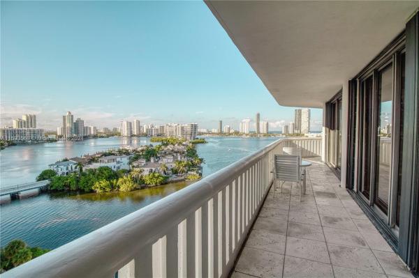3000 Island Boulevard, 3000 Island Blvd #1405, Aventura, Florida 33160, image 3