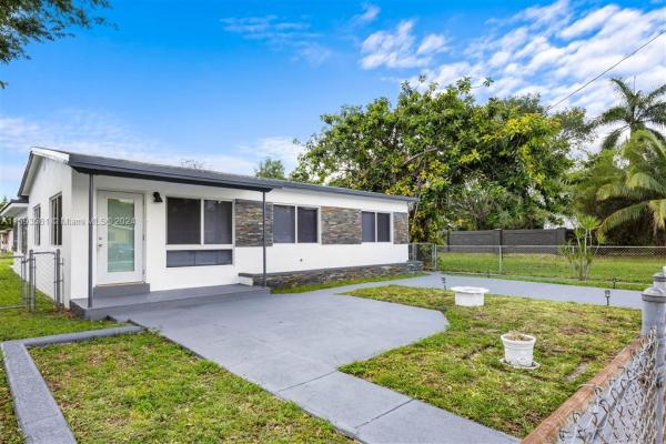 West Moorland, 139 NW 14th Way, Dania Beach, Florida 33004, image 1