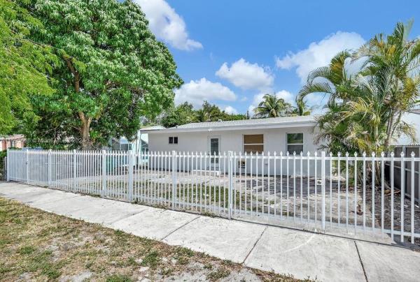 Sierra Nevada, 2150 NW 96th Ter, West Little River, Florida 33147, image 2