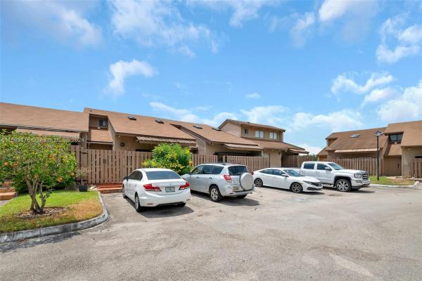 The Escape At Arrowhead, 1945 SW 81st Ter, Davie, Florida 33324, image 3