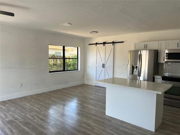 Carol City, 3961 NW 173rd Ter, Miami Gardens, Florida 33055, image 3