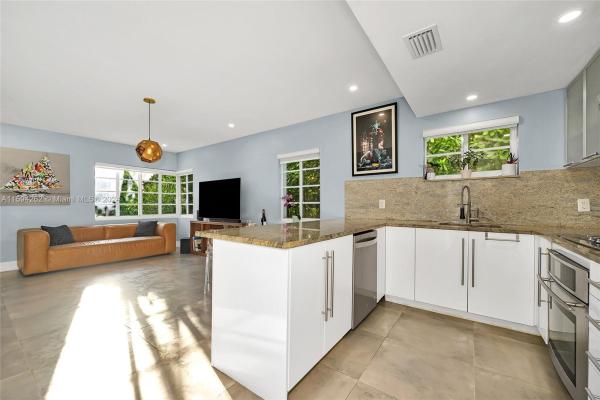Casa 40, 1061 Michigan Ave #1, Miami Beach, Florida 33139, image 3