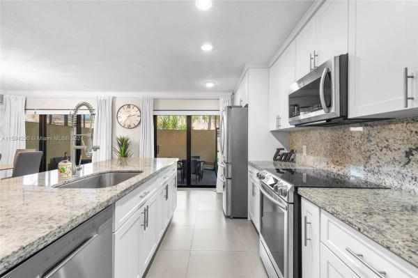 Villas Central, 1361 W Golfview Dr #1361, Pembroke Pines, Florida 33026, image 1