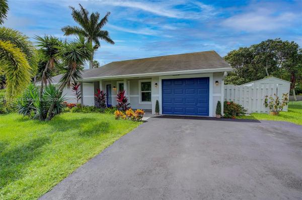 Plantation Acres, 11640 SW 3rd St, Plantation, Florida 33325, image 2