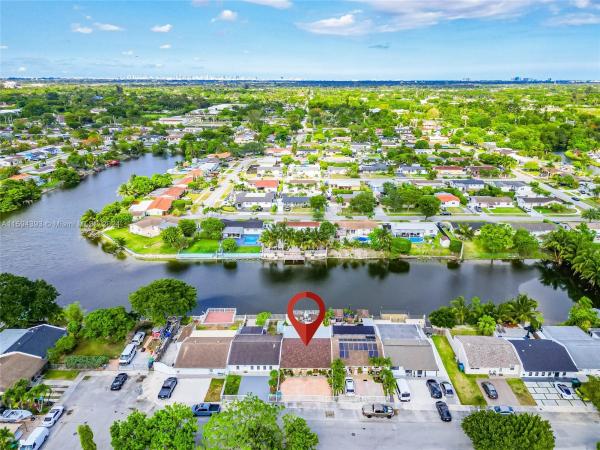 Royale Green, 5055 SW 129th Ave #5055, Kendale Lakes, Florida 33175, image 1