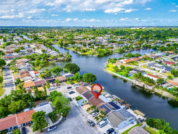 Royale Green, 5055 SW 129th Ave #5055, Kendale Lakes, Florida 33175, image 3