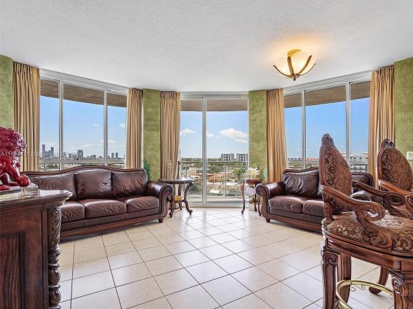 Altos De Miami, 1 Glen Royal Pkwy #802, Miami, Florida 33125, image 3