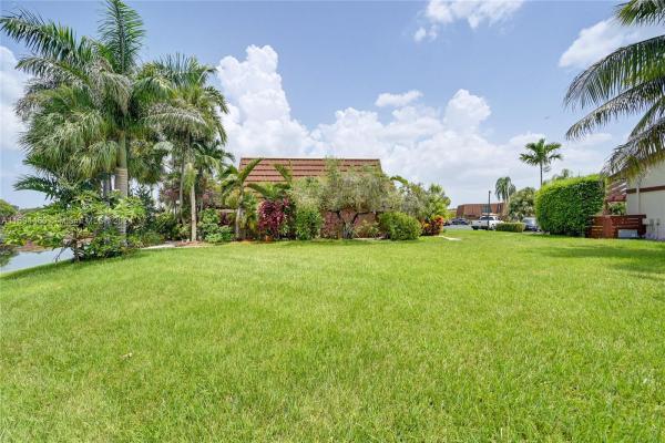 Village At Lake Pine, 11917 SW 12th Ct, Davie, Florida 33325, image 3