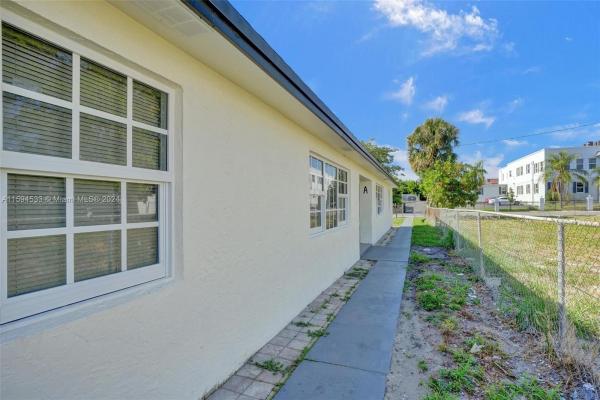 Freshwater Avenue, 812 13th St, West Palm Beach, Florida 33401, image 3