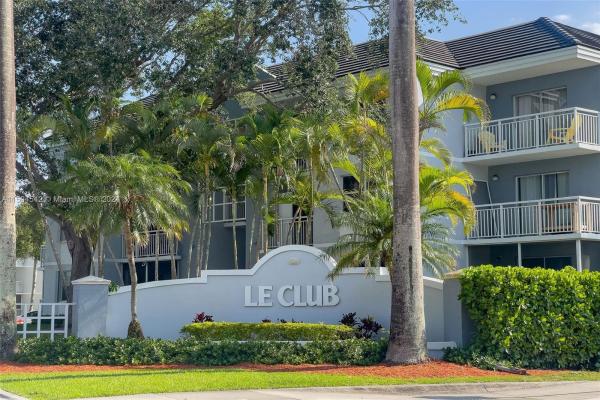 Le Club At Old Cutler, 8670 SW 212th St #304, Cutler Bay, Florida 33189, image 1