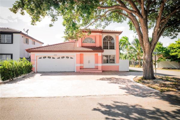 Marbella Park, 20076 NW 85th Ave, Hialeah, Florida 33015, image 1