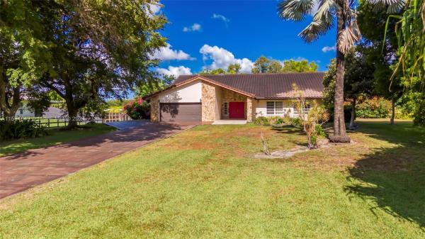 Green Meadows, 5811 SW 164th Ter, Southwest Ranches, Florida 33331, image 2