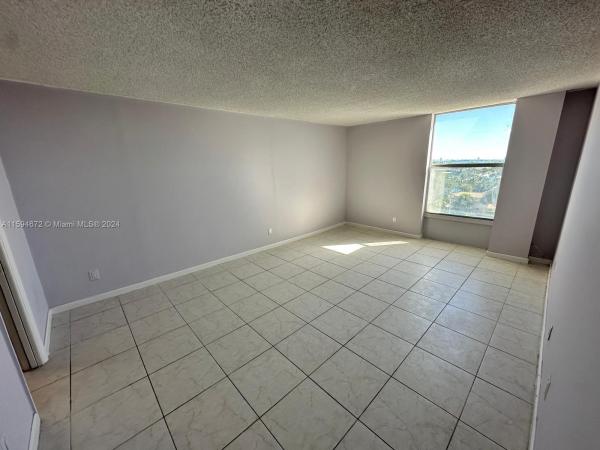 Keystone Towers, 2020 NE 135th St #808, North Miami, Florida 33181, image 3