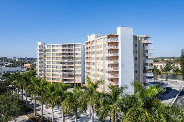 Crestview Towers, 2025 NE 164th St #515, North Miami Beach, Florida 33162, image 1