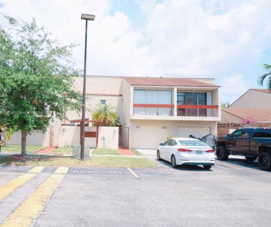 Oakview, 9139 Fontainebleau Blvd #4, Fountainebleau, Florida 33172, image 3
