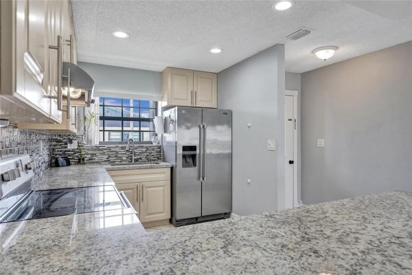 Woodlake Isles, 703 Banks Rd, Margate, Florida 33063, image 1