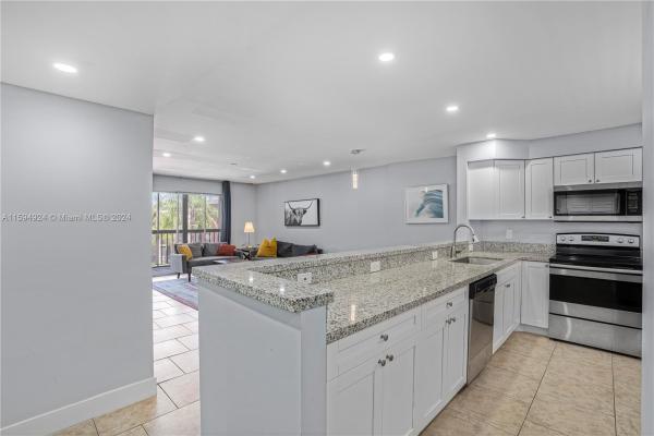 Nova Gardens, 7020 Nova Dr #309D, Davie, Florida 33317, image 1