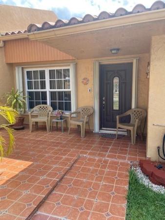 Twin Woods, 54 NW 109th Ct, Fountainebleau, Florida 33172, image 1