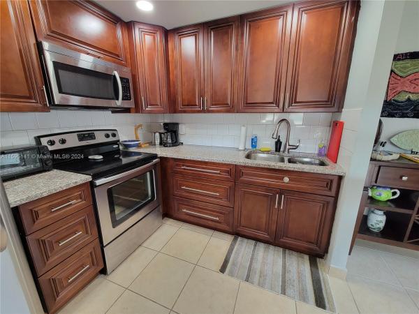 Flanders At Kings Point, 346 Flanders Dr #H, Delray Beach, Florida 33484, image 1