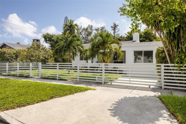 Columbia Park, 4420 NW 3rd Ave, Miami, Florida 33127, image 3