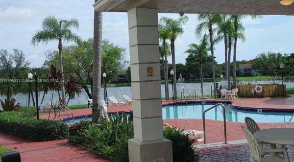 LakeView Club, 2850 N Oakland Forest Dr #309, Oakland Park, Florida 33309, image 2