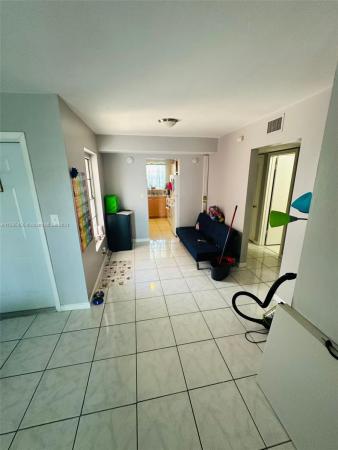 Village At Dadeland, 7520 SW 82nd St #G219, Glenvar Heights, Florida 33143, image 2