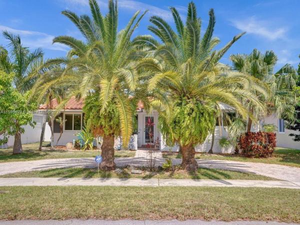 Country Club Homes, 911 N 13th Ave, Hollywood, Florida 33019, image 3