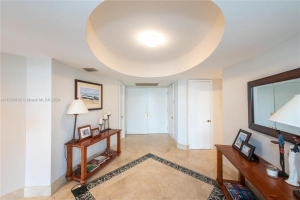 Ocean One, 19333 Collins Ave #604, Sunny Isles Beach, Florida 33160, image 2
