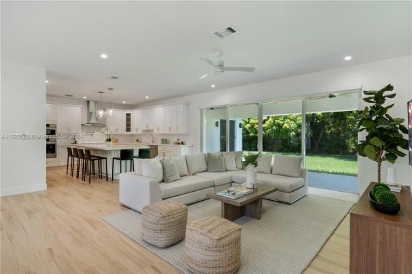 Kendalwood Estates, 11815 SW 82nd Rd, Kendall, Florida 33156, image 1