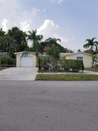 Holiday Village, 4341 NW 25th St, Lauderhill, Florida 33313, image 2