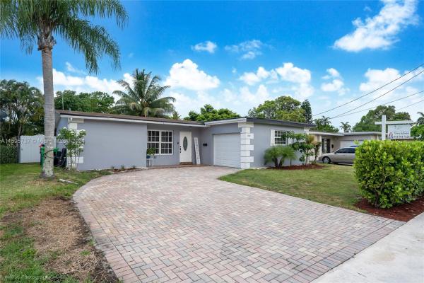 Sunrise Golf Village, 6680 NW 26th St, Sunrise, Florida 33313, image 2