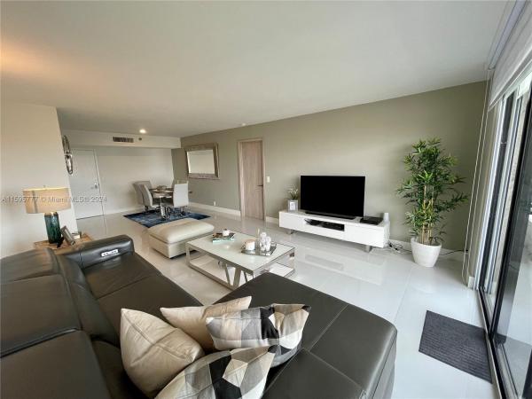 Parc Central Aventura South, 3300 NE 191st St #1405, Aventura, Florida 33180, image 1