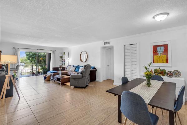 Sunset Palms East, 9429 SW 76th St #W25, Sunset, Florida 33173, image 1