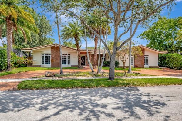 Oak Forest, 2221 NE 201st St, Ojus, Florida 33180, image 3