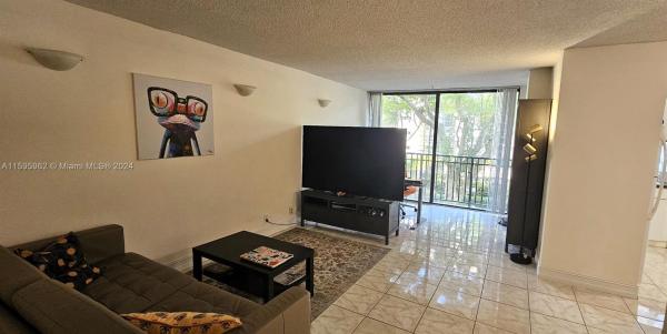 Plaza Of The Americas, 16919 N Bay Rd #215, Sunny Isles Beach, Florida 33160, image 3