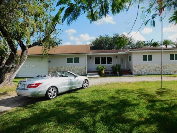 University Park No HOA, 10795 SW 34th St, University Park, Florida 33165, image 2