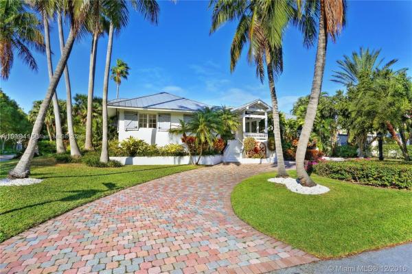 Holiday Colony, 390 Gulf Rd, Key Biscayne, Florida 33149, image 1