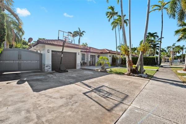 South Landing Estates, 15270 SW 145th Ct, Richmond West, Florida 33177, image 2