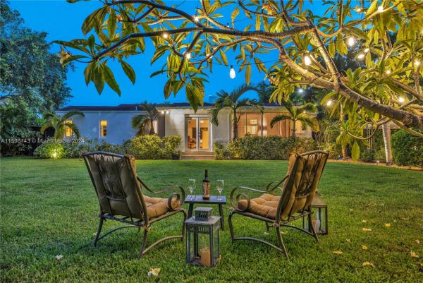 Federal Way, 427 NE 72nd St, Miami, Florida 33138, image 1