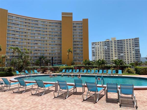 Parliament House, 405 N Ocean Blvd #424, Pompano Beach, Florida 33062, image 1