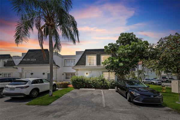 Venetian Park East, 2604 NE 10th St, Hallandale Beach, Florida 33009, image 1