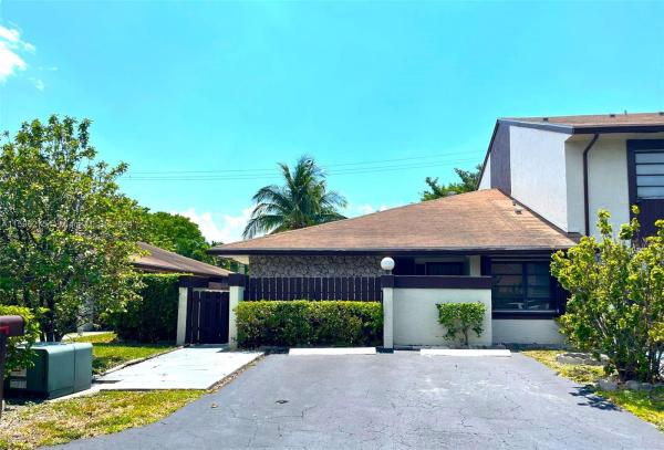 Seldins Estates, 20030 NE 2nd Ct #20030, Ives Estates, Florida 33179, image 1