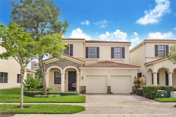 Champion Lakes, 819 NE 193rd Ter, Ives Estates, Florida 33179, image 3