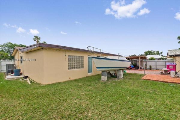 South Miami Heights Residential, 19610 SW 121st Ave, South Miami Heights, Florida 33177, image 3