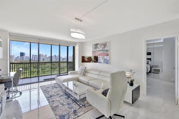 Coronado Tower 2, 20301 W Country Club Dr #2227, Aventura, Florida 33180, image 3