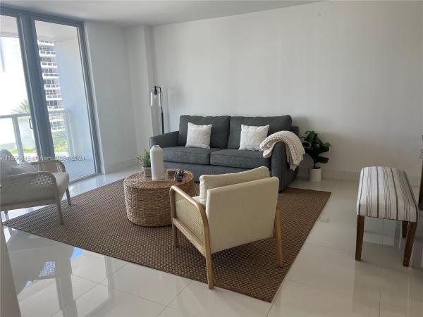Arlen Beach, 5701 Collins Ave #509, Miami Beach, Florida 33140, image 2