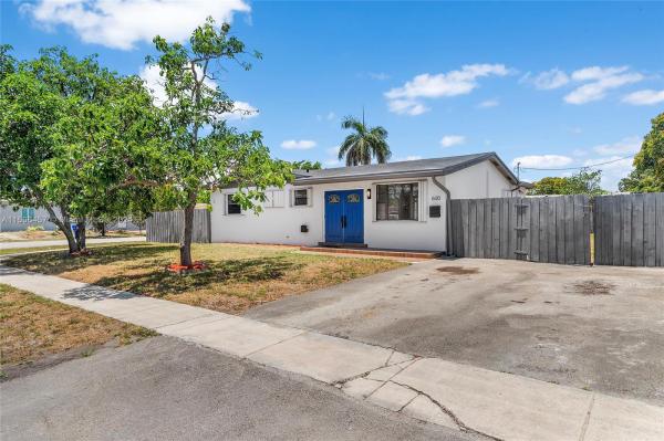 Boulevard Heights, 600 N 65th Ter, Hollywood, Florida 33024, image 3
